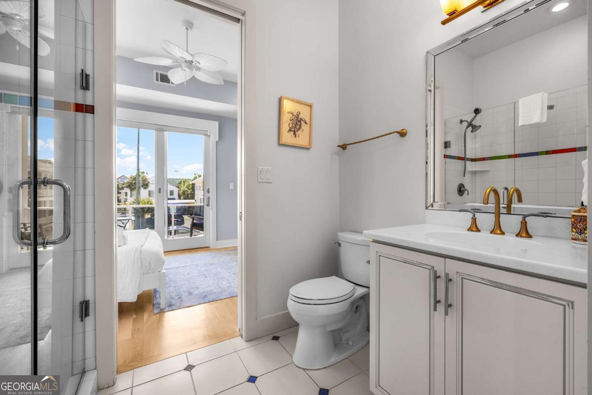 8 18th Street Property Photo 34