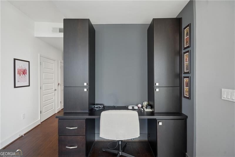 1080 Peachtree Street Ne # 1307 Property Photo 8