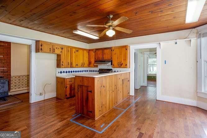 125 East Sewell Road Property Photo 7