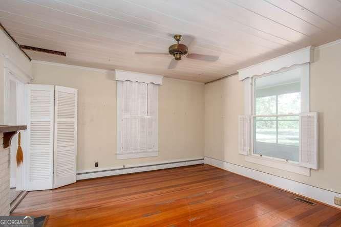 125 East Sewell Road Property Photo 11