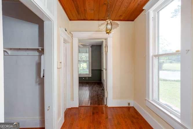 125 East Sewell Road Property Photo 18