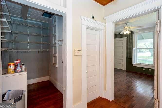 125 East Sewell Road Property Photo 19