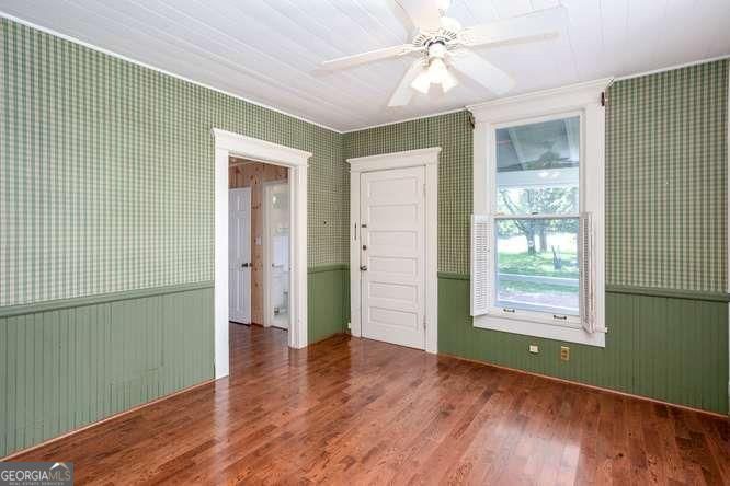 125 East Sewell Road Property Photo 20