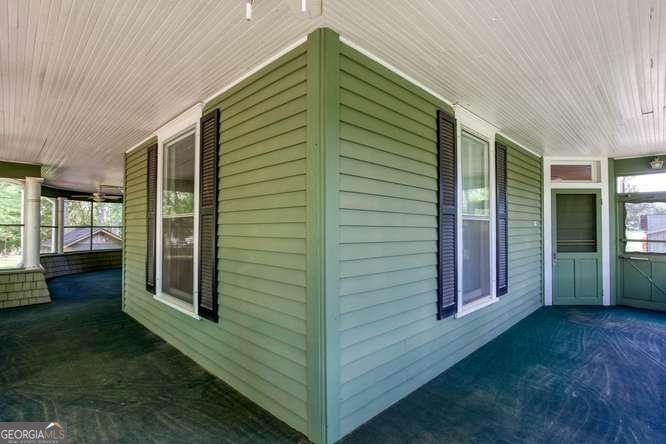 125 East Sewell Road Property Photo 43