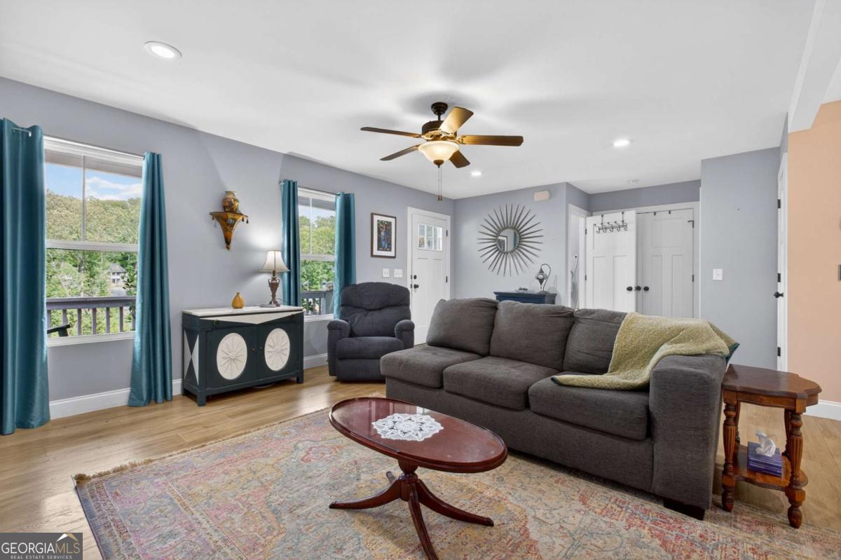 355 Estate Drive Property Photo 4
