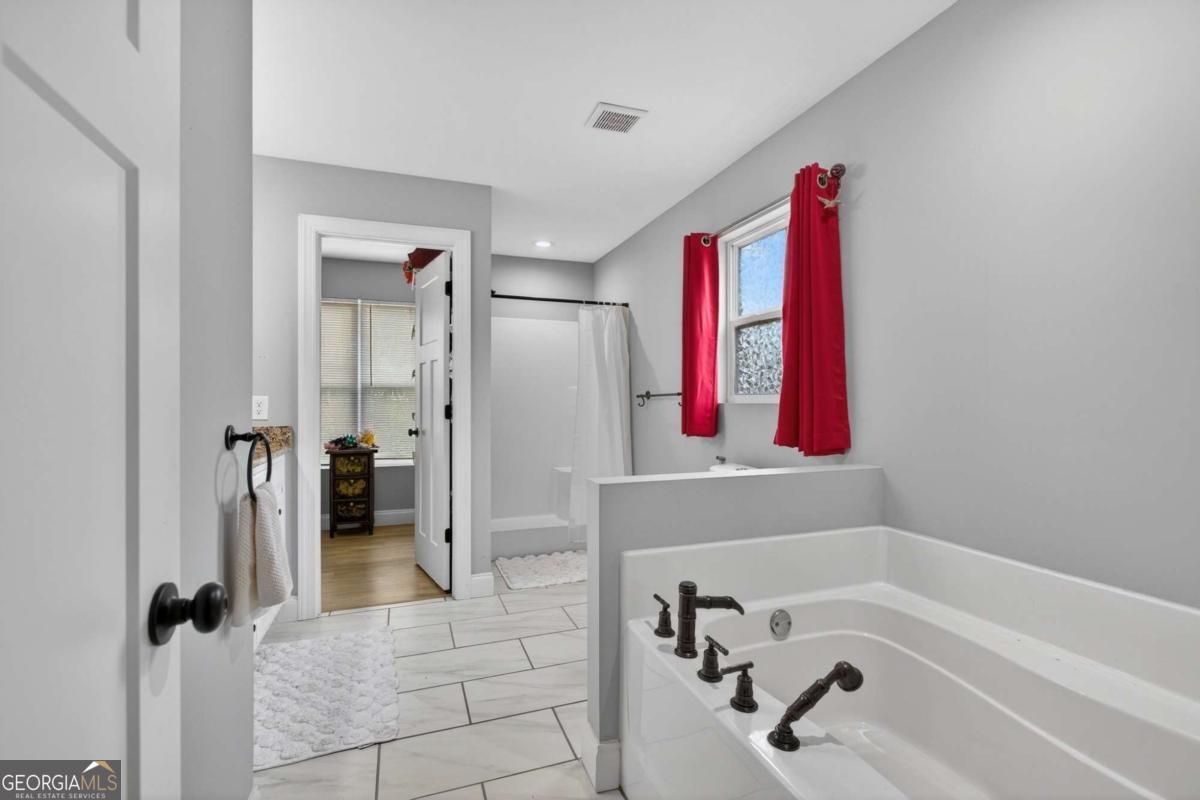 355 Estate Drive Property Photo 16