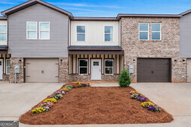 302 Beau Claire Circle