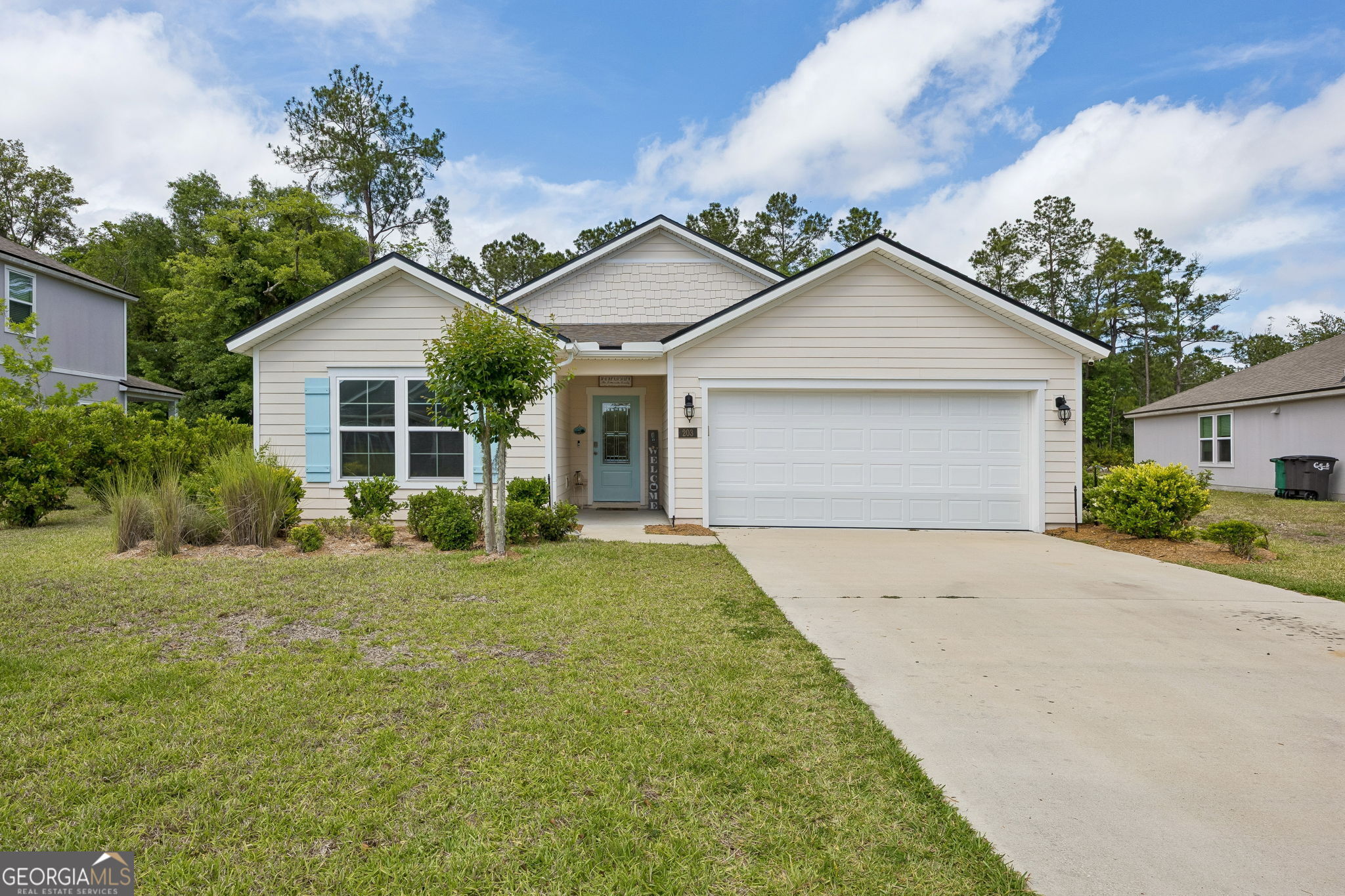203 Chinquapin Drive Property Photo 1