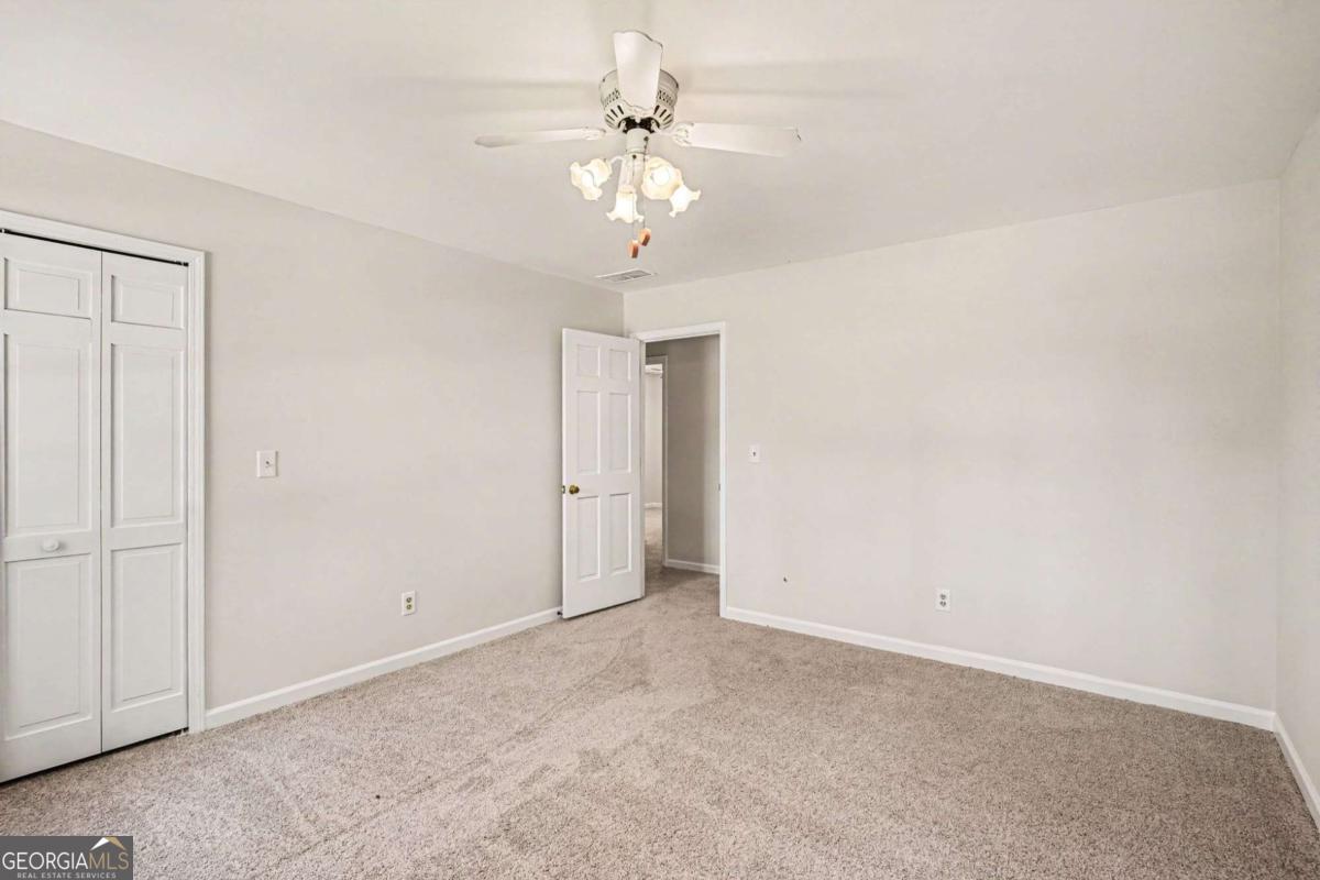 1632 Ellington Road Se Property Photo 24