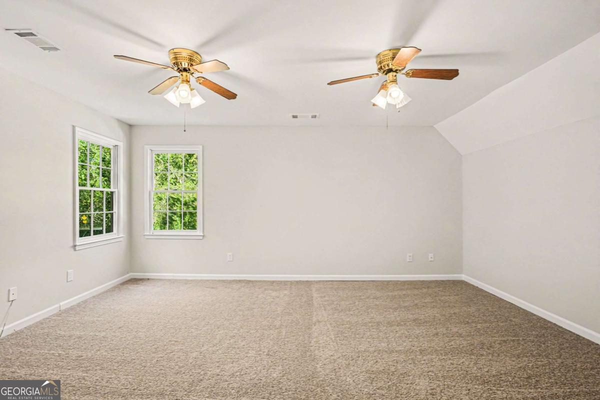 1632 Ellington Road Se Property Photo 27