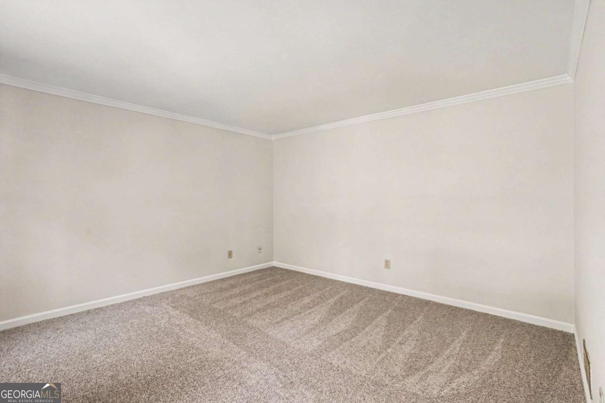1632 Ellington Road Se Property Photo 29