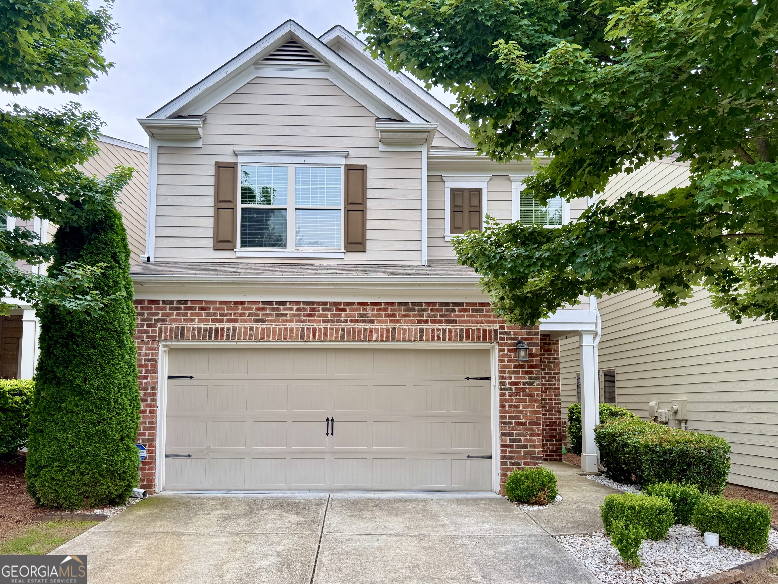 5115 Breezewood Circle Property Photo 1