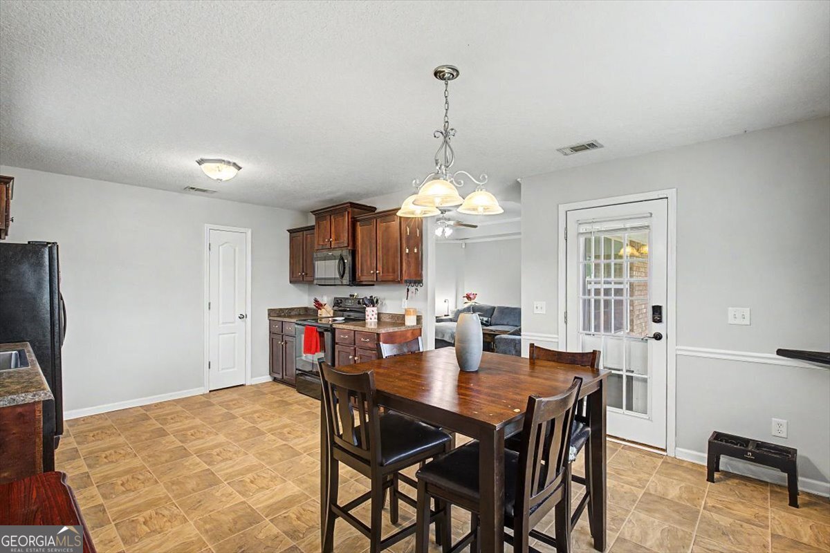73 Mill Pond Lane Se Property Photo 10