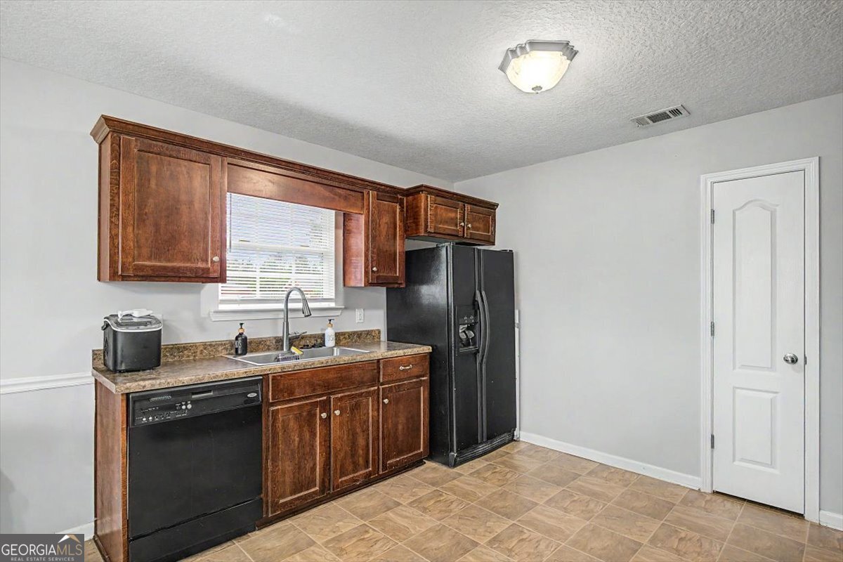 73 Mill Pond Lane Se Property Photo 12