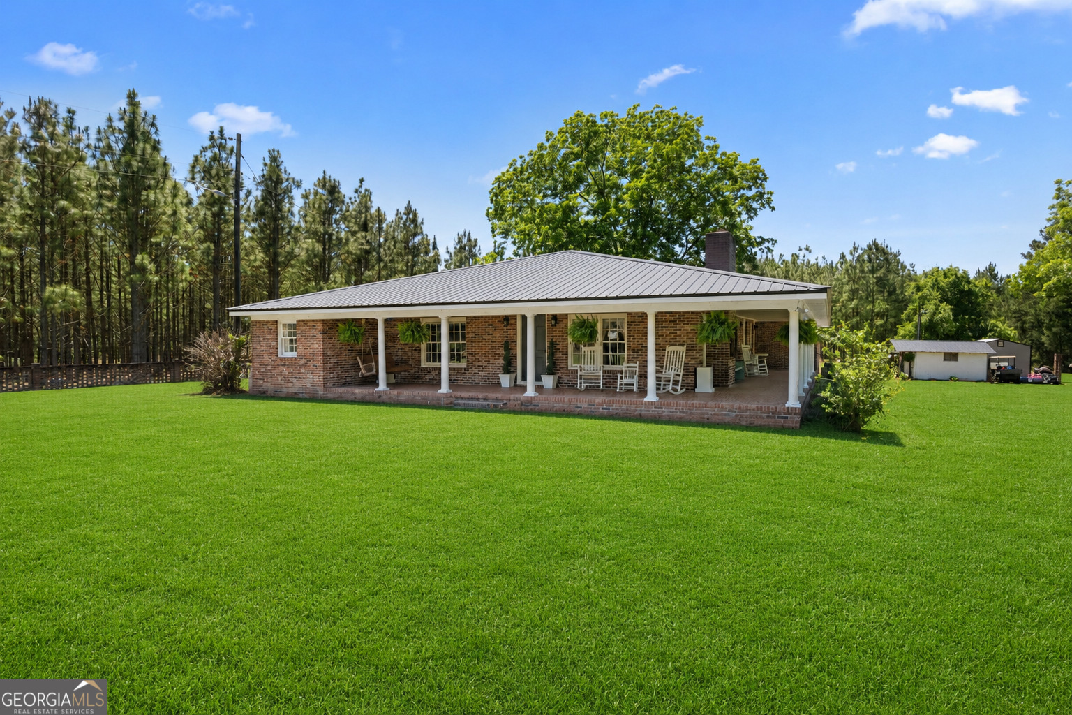 4562 Gip Road Property Photo 1