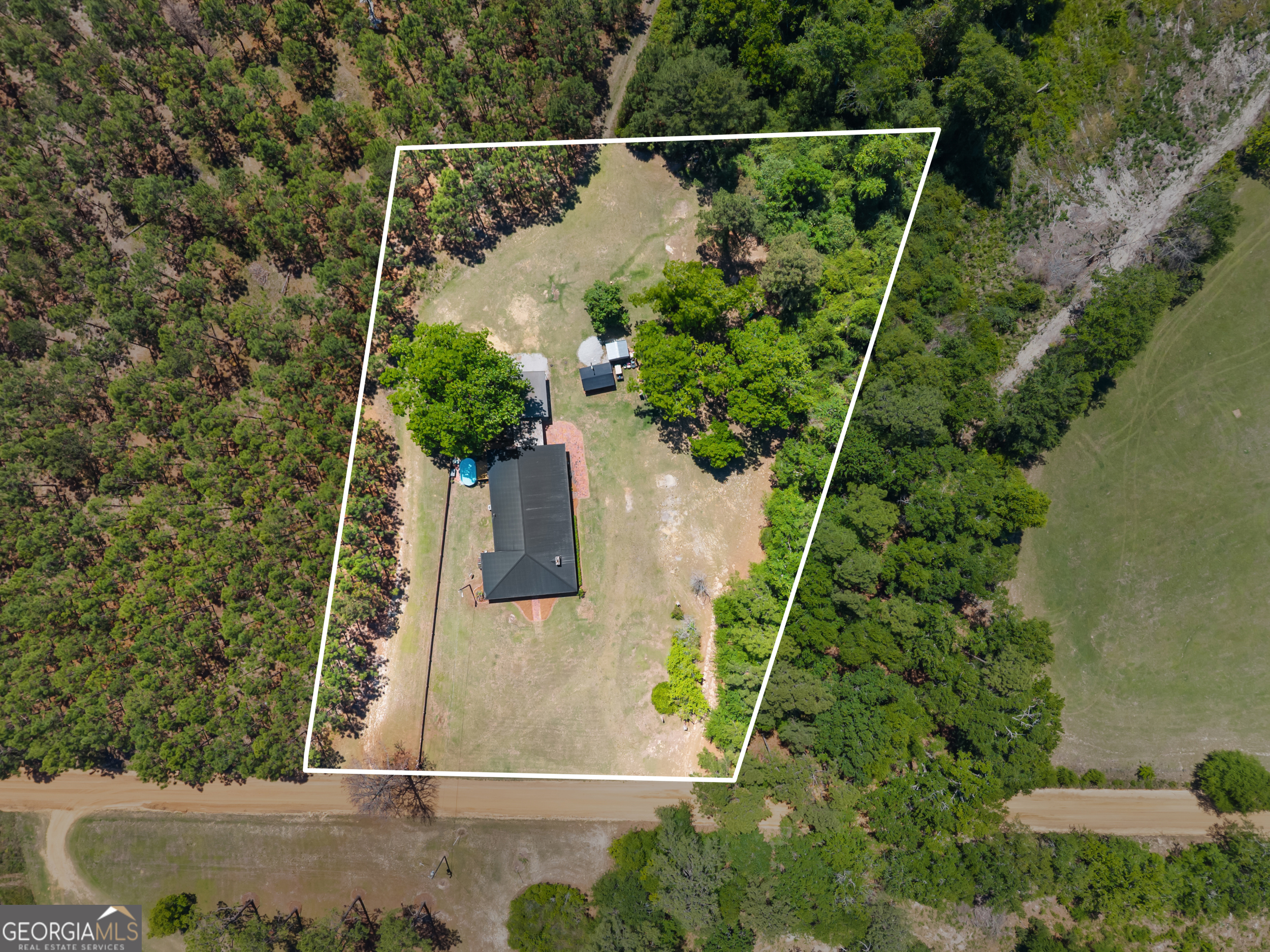 4562 Gip Road Property Photo 2