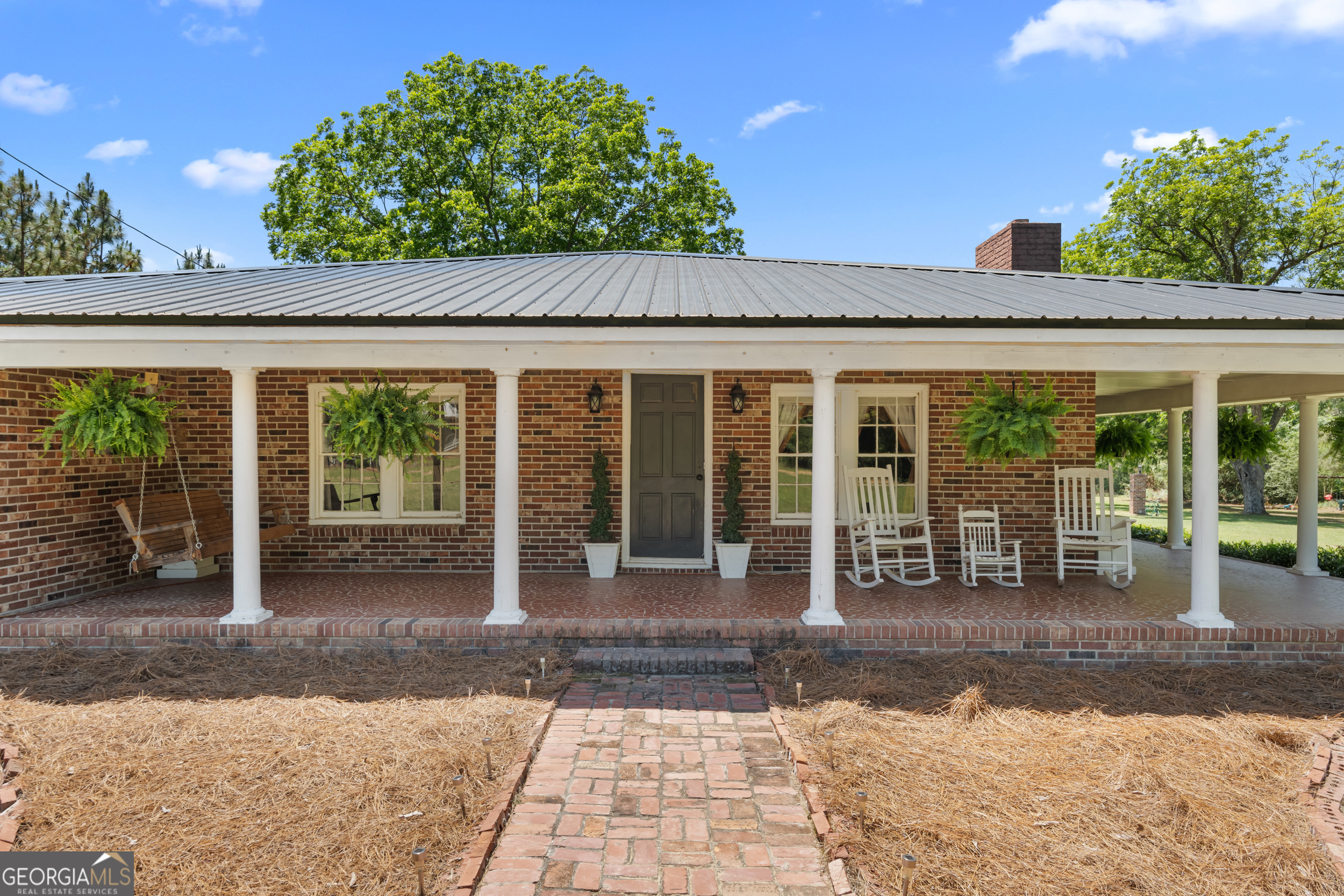 4562 Gip Road Property Photo 3
