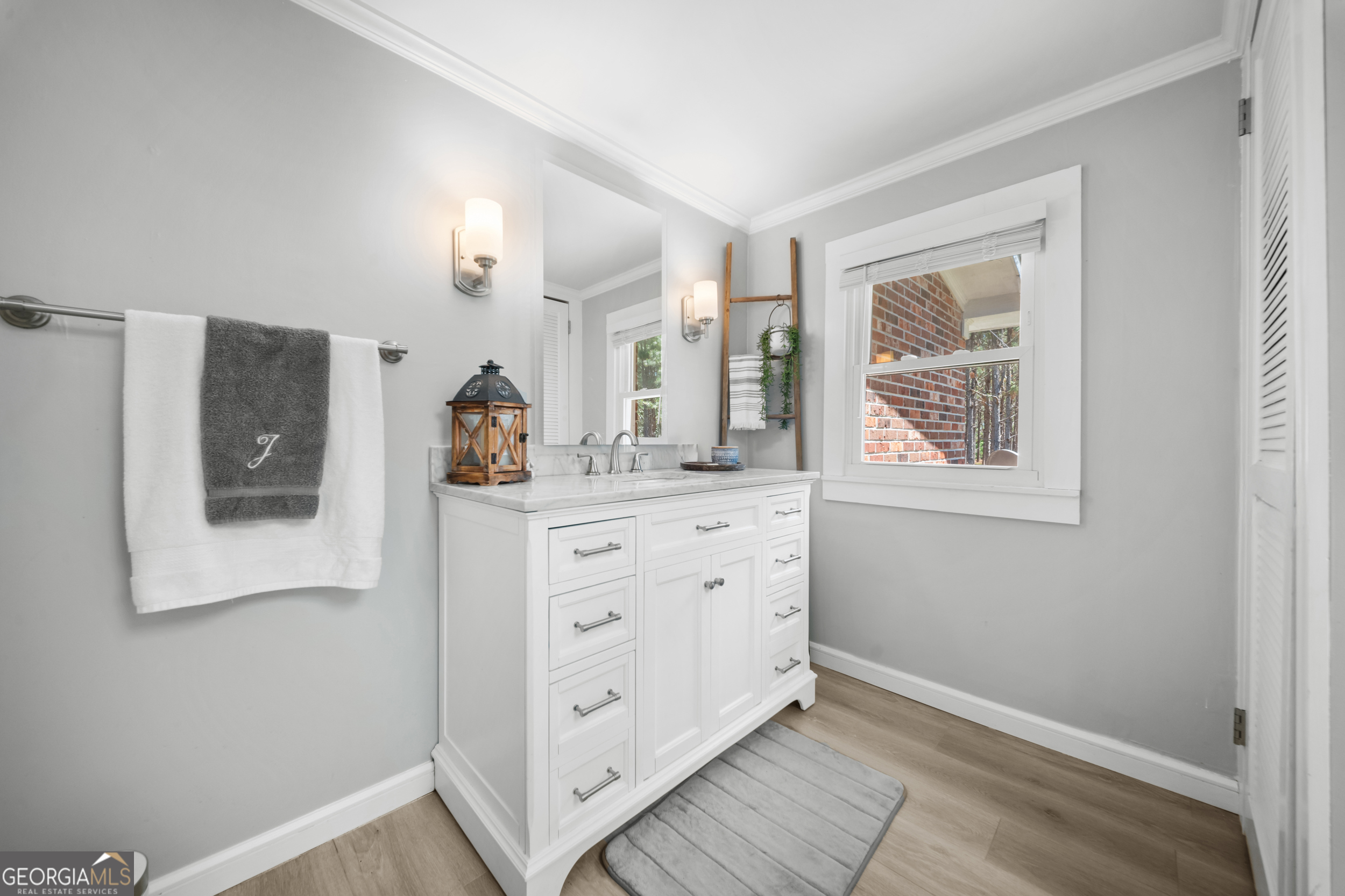 4562 Gip Road Property Photo 18