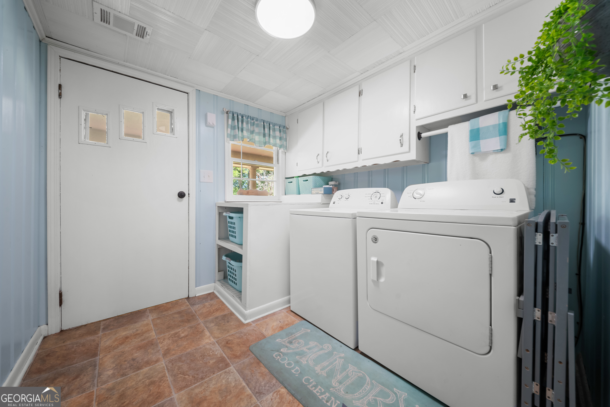 4562 Gip Road Property Photo 25