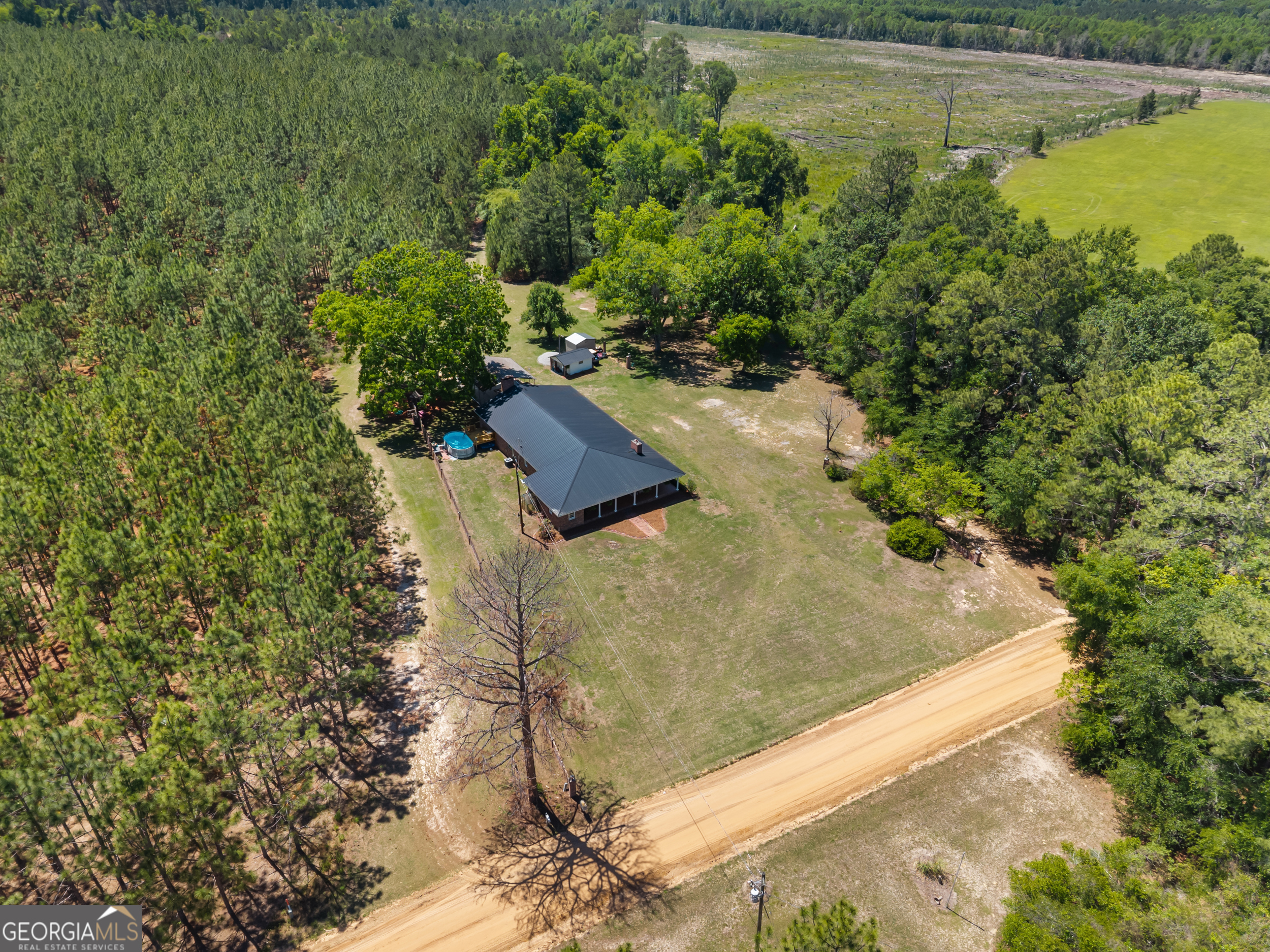 4562 Gip Road Property Photo 32