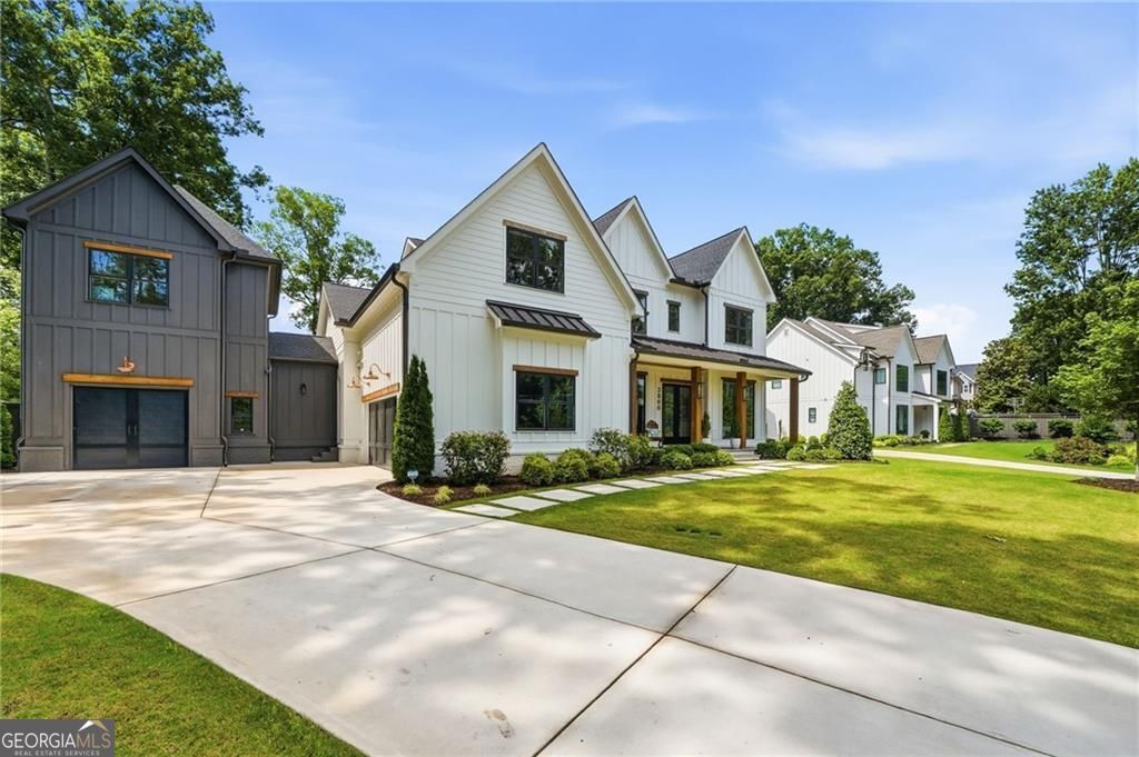 2800 Post Oak Tritt Road Property Photo 1