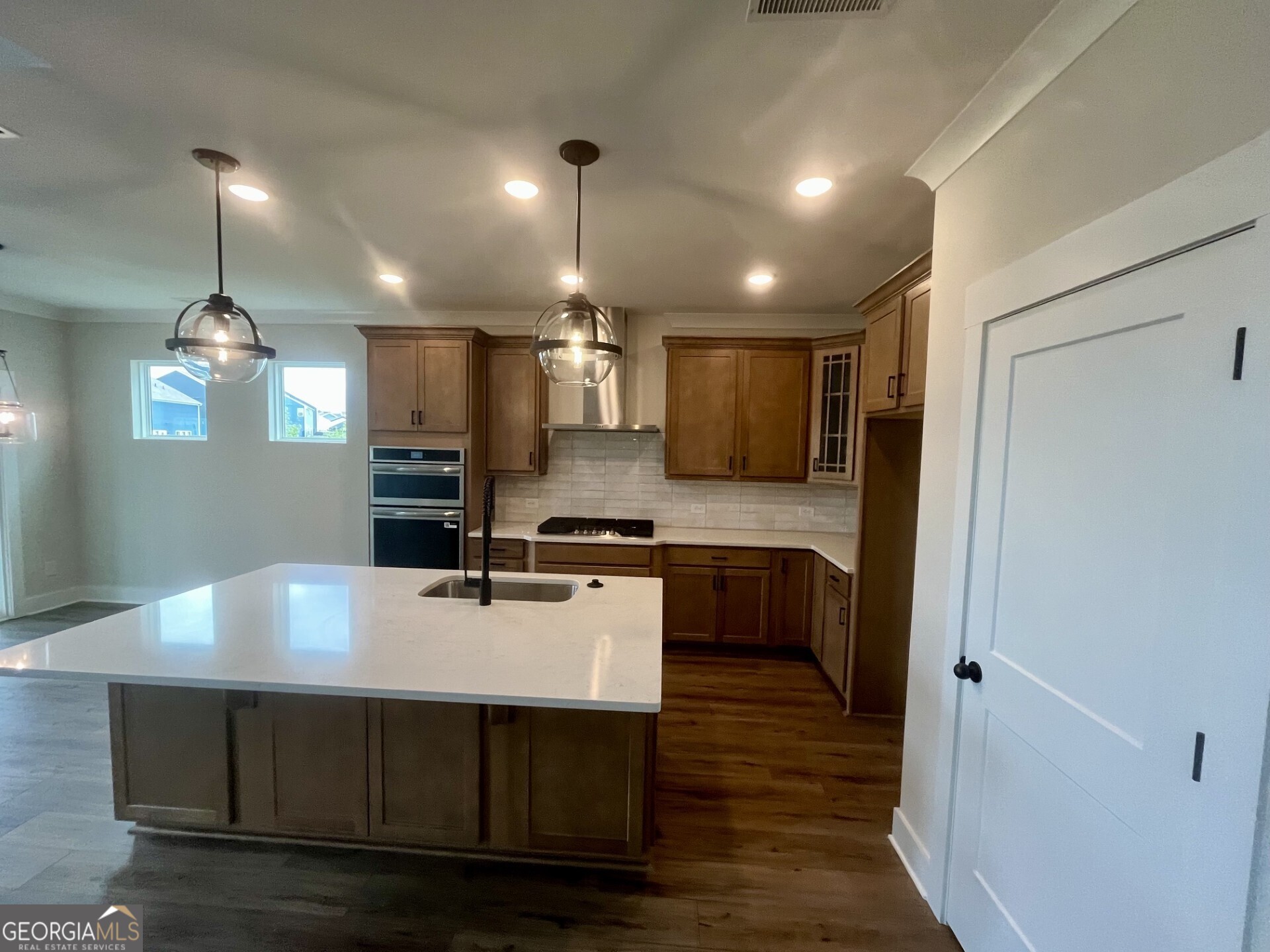178 Coffee Lane Property Photo 4
