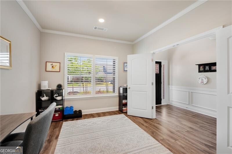 582 Eagles Nest Circle Property Photo 7