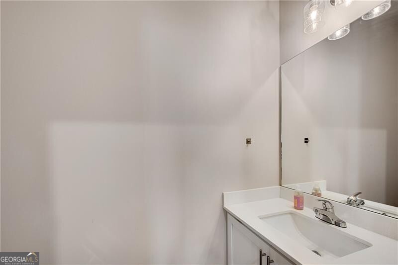 582 Eagles Nest Circle Property Photo 18