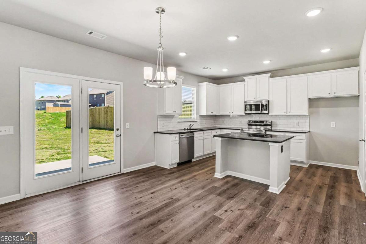 105 Mcentyre Court Property Photo 8