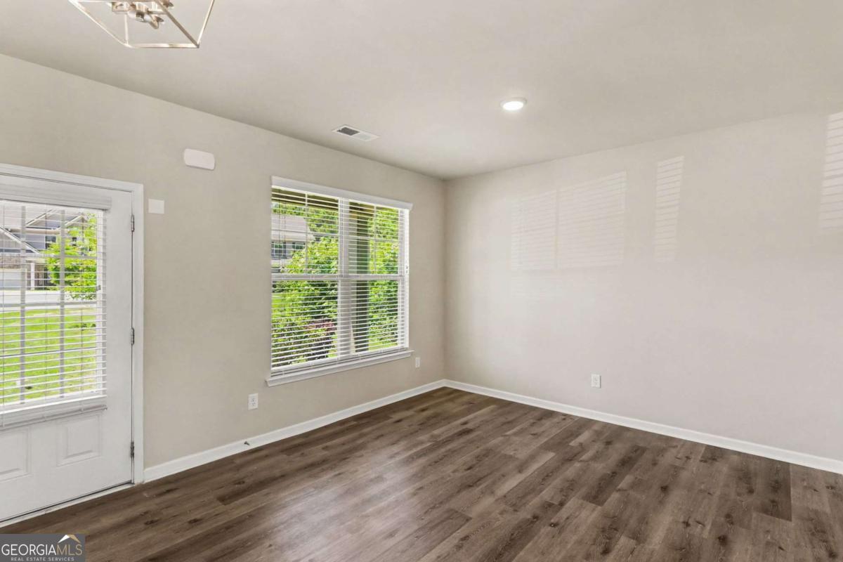 105 Mcentyre Court Property Photo 9
