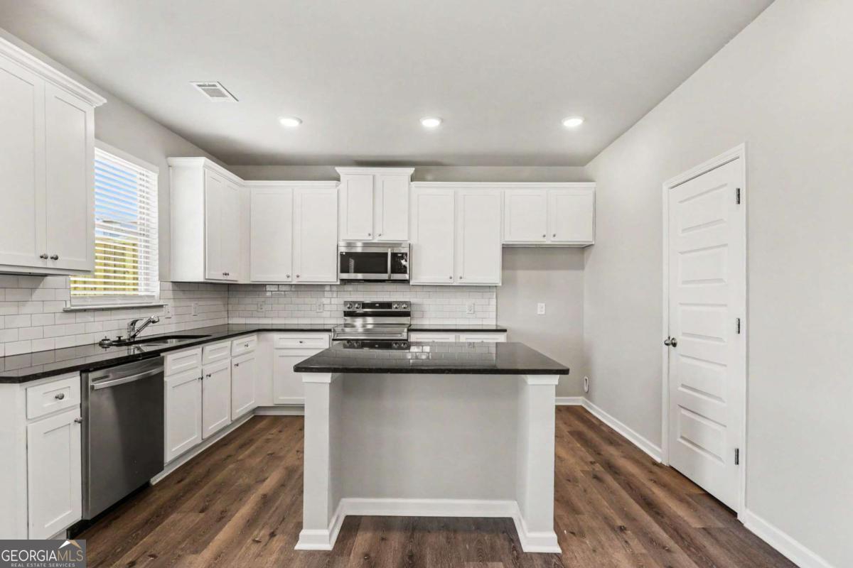 105 Mcentyre Court Property Photo 10