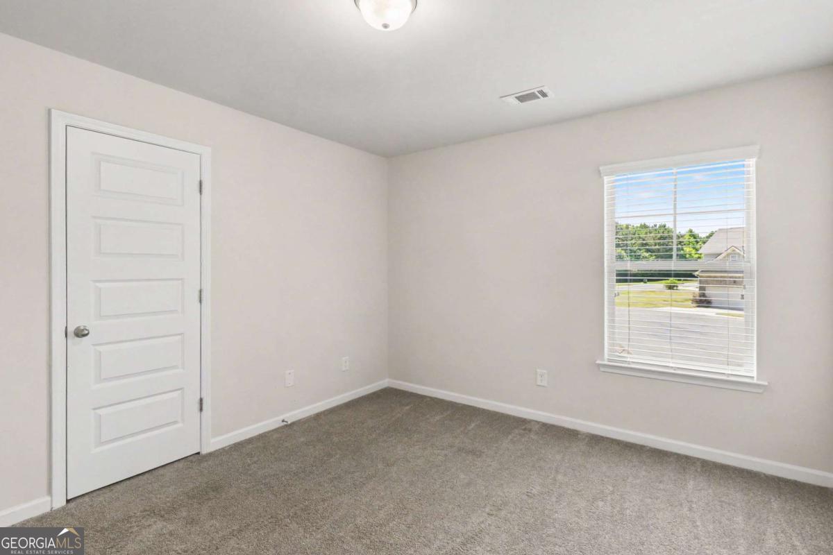 105 Mcentyre Court Property Photo 16
