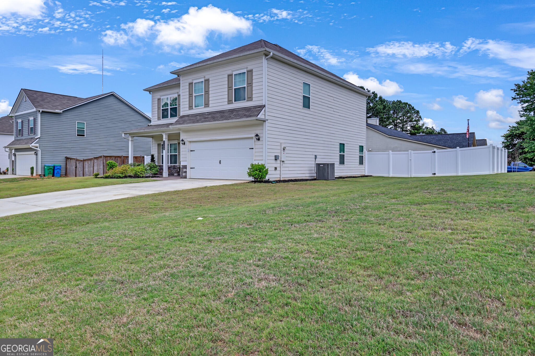1159 Nantucket Way Property Photo 3