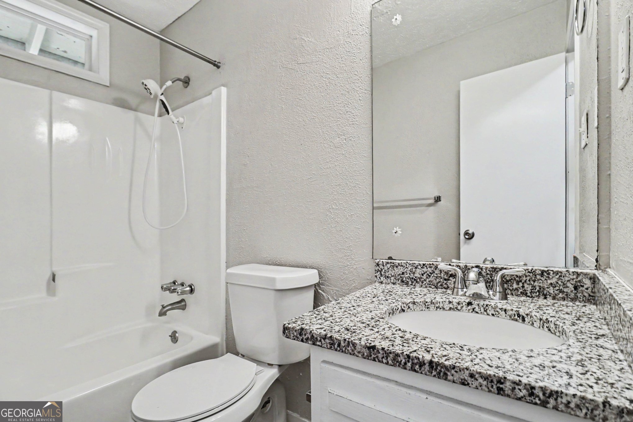 1012 Ascot Court Property Photo 16