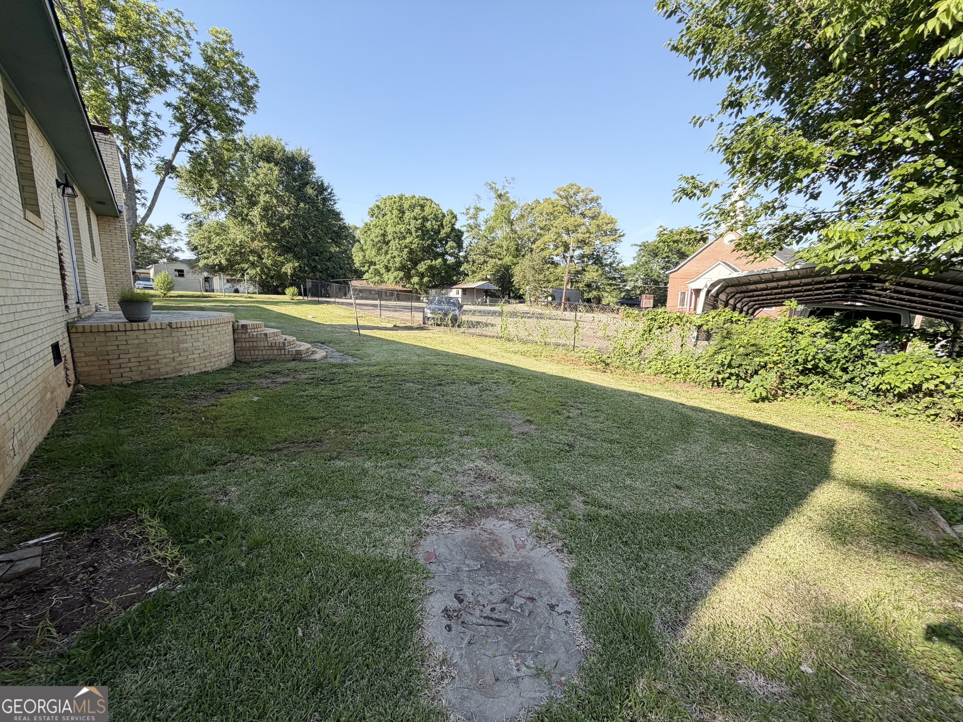 854 N 11th Avenue Property Photo 18