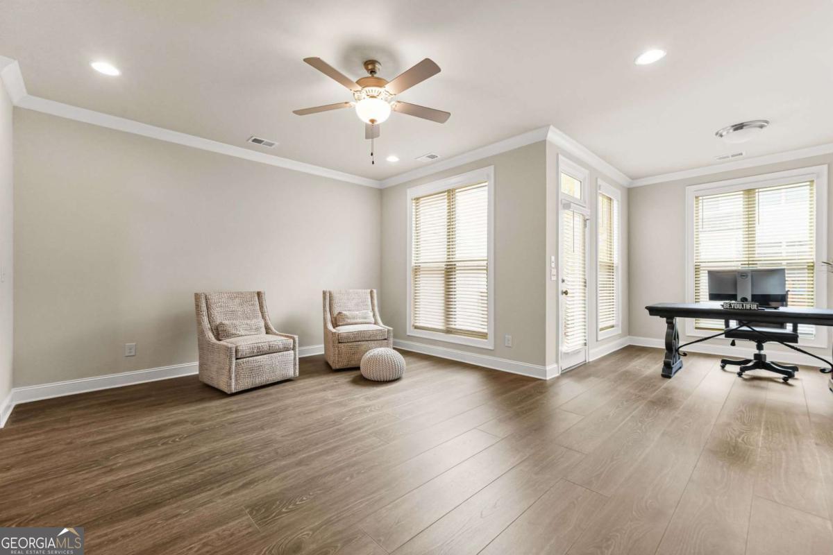 2207 Parkside Glen View Property Photo 11