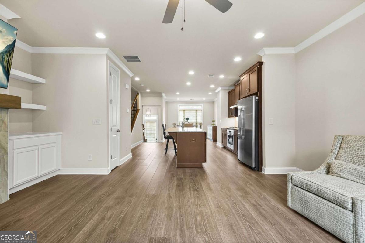 2207 Parkside Glen View Property Photo 12