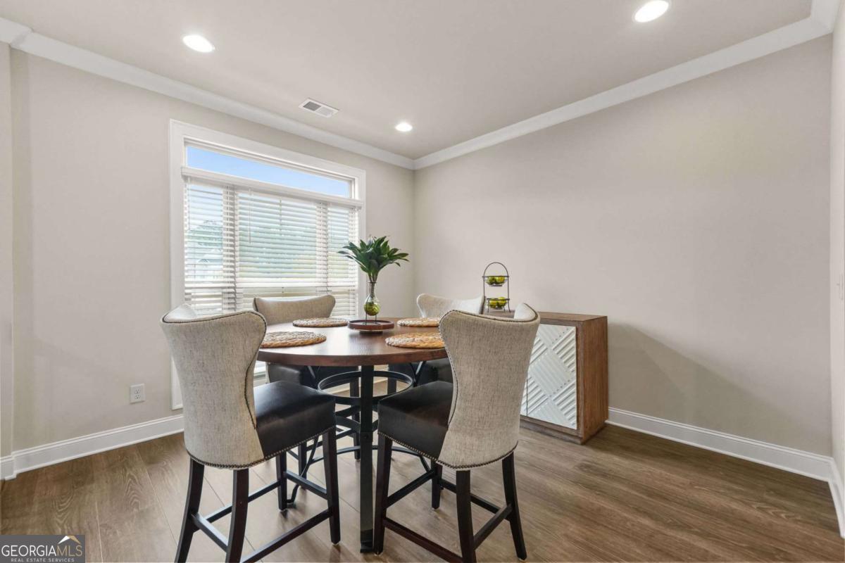 2207 Parkside Glen View Property Photo 14