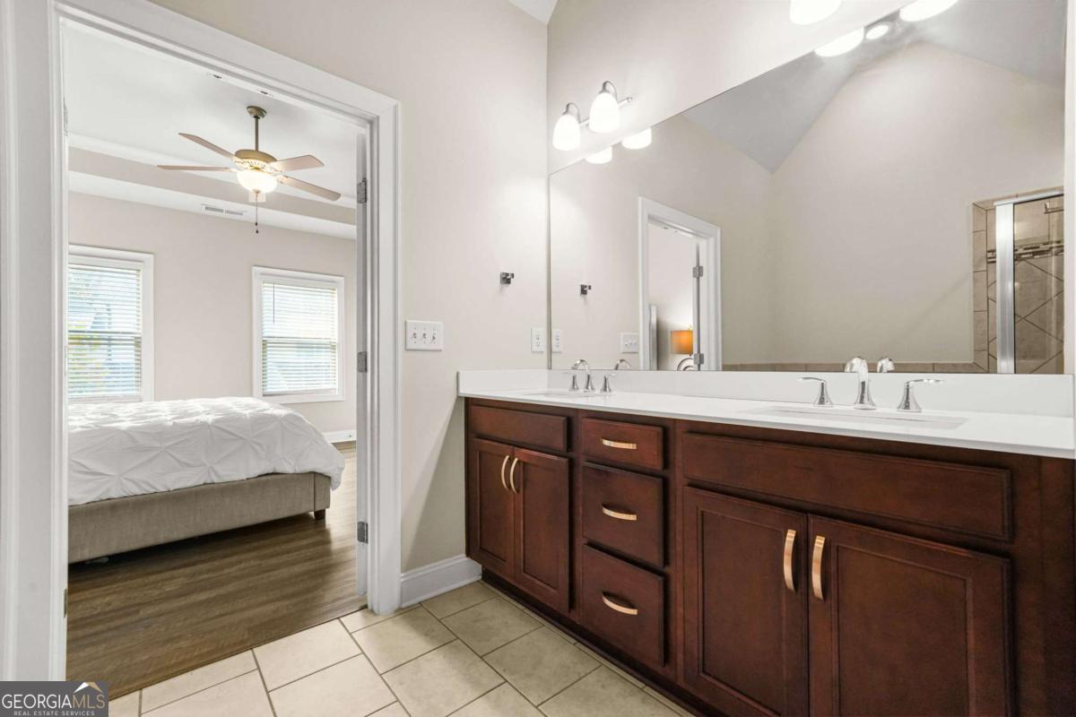 2207 Parkside Glen View Property Photo 23