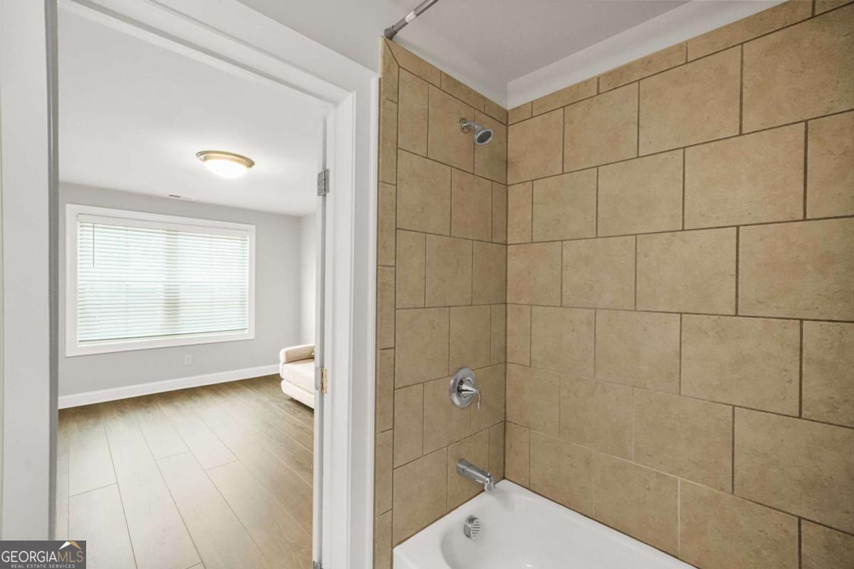 2207 Parkside Glen View Property Photo 28