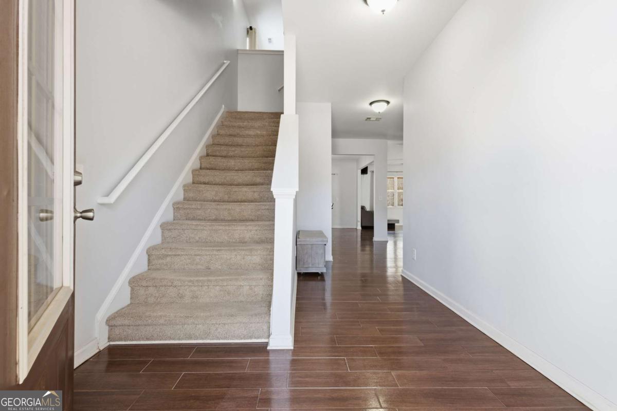 4241 Hidden Village Way Property Photo 3
