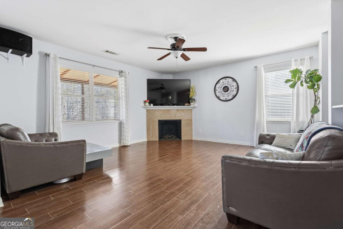 4241 Hidden Village Way Property Photo 7