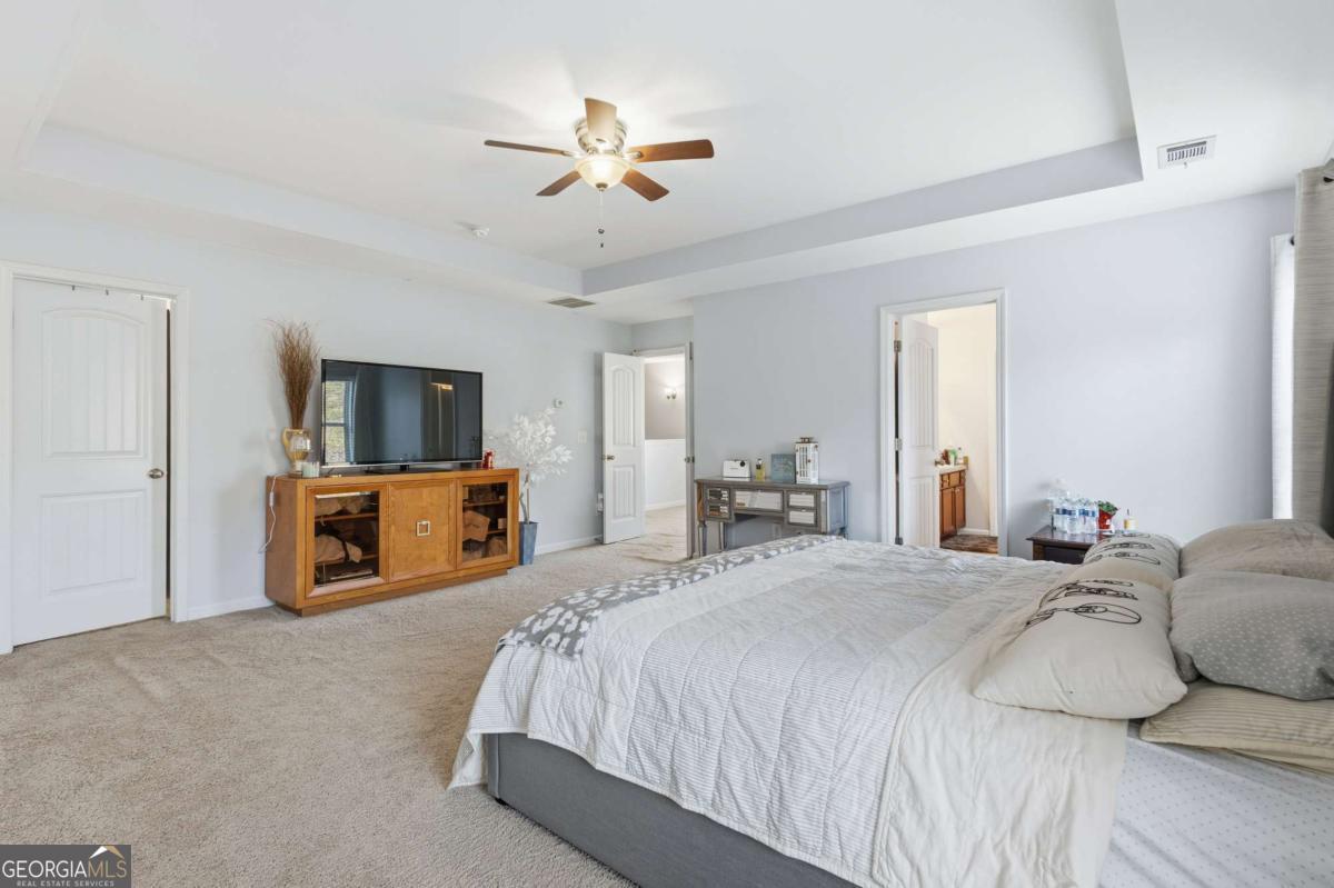 4241 Hidden Village Way Property Photo 12