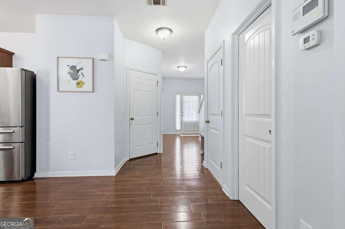 4241 Hidden Village Way Property Photo 15