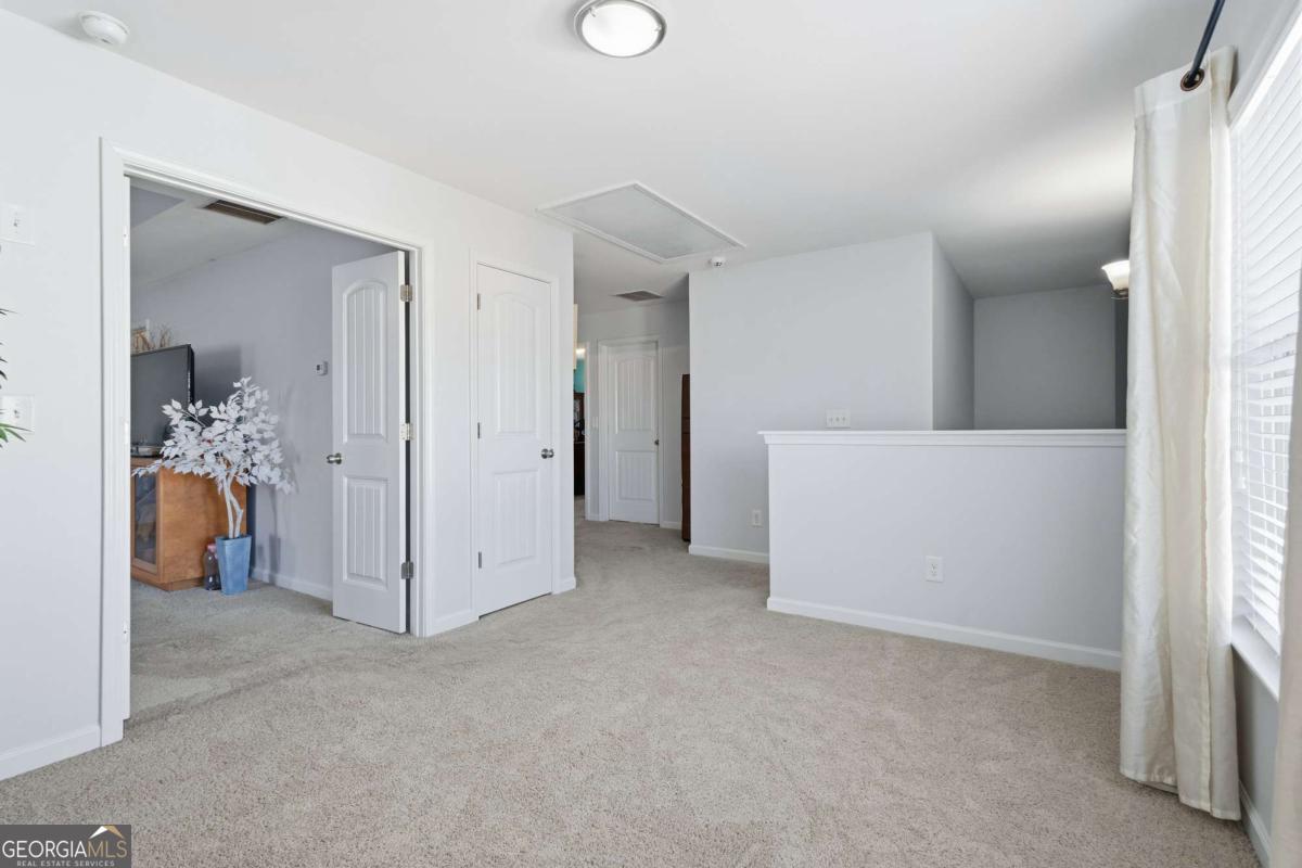 4241 Hidden Village Way Property Photo 18