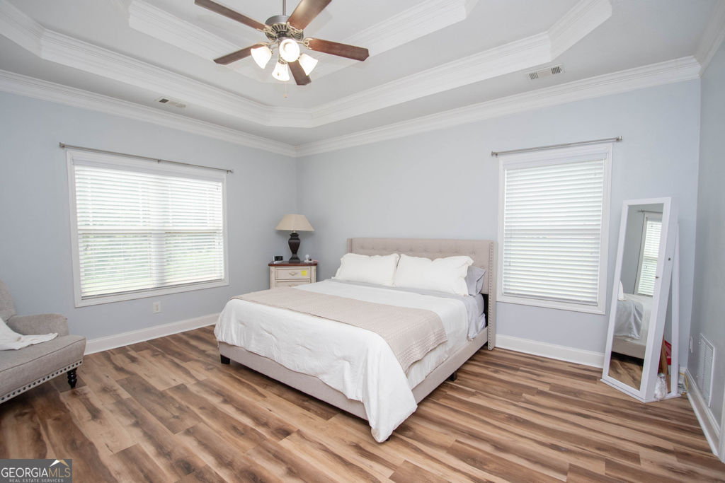 128 Windsor Court Property Photo 26