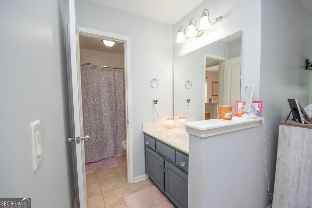 128 Windsor Court Property Photo 40