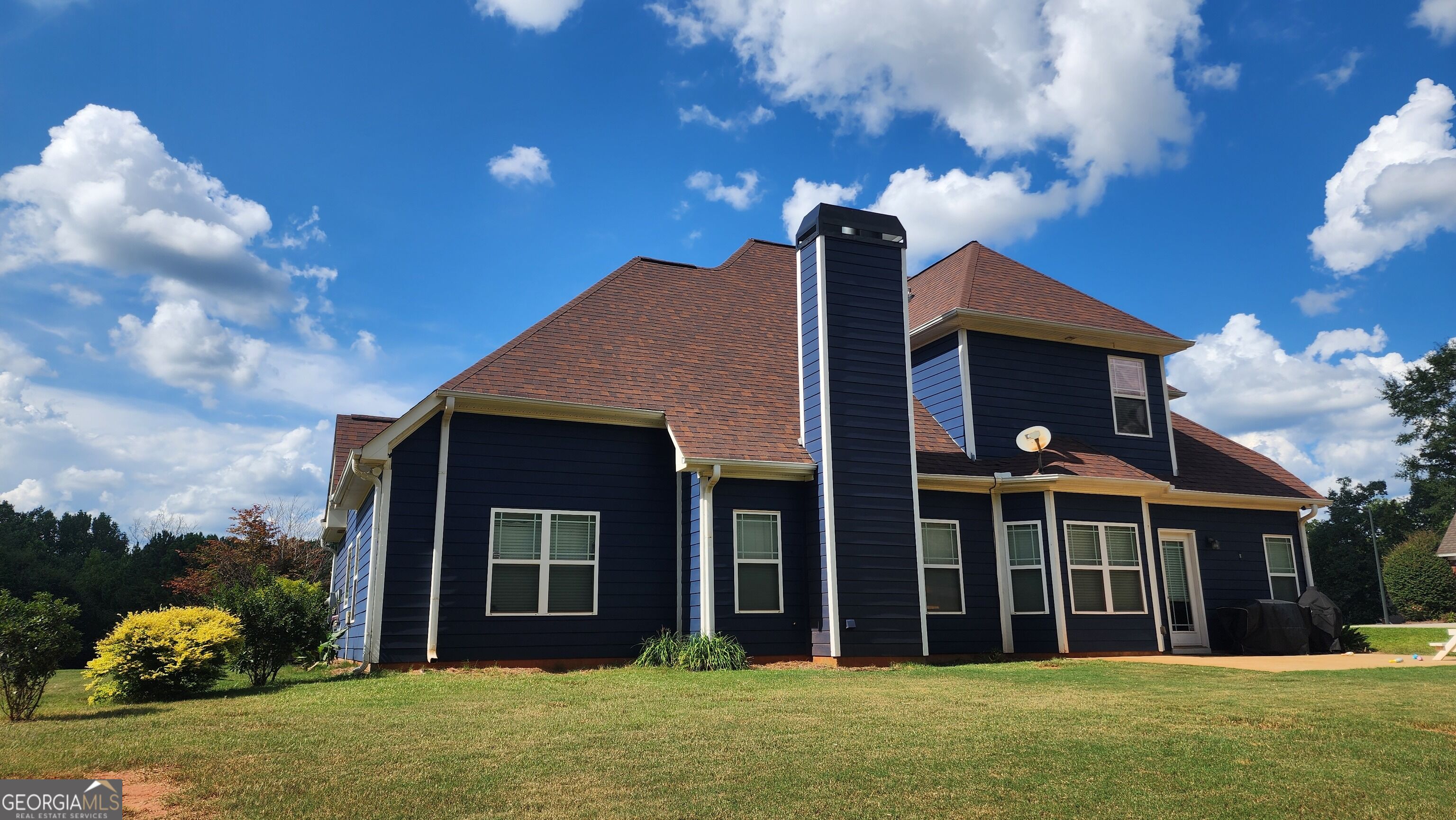 128 Windsor Court Property Photo 48
