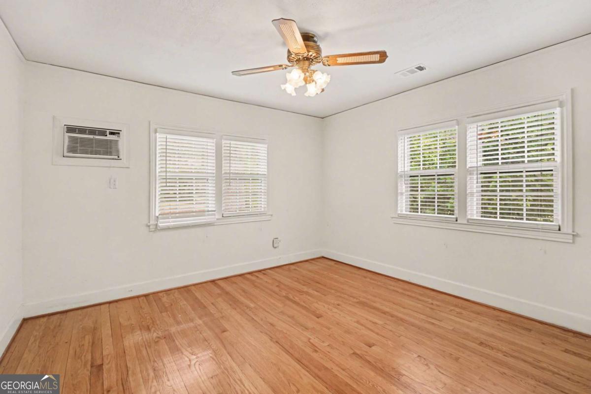 2088 E Roxboro Road Ne Property Photo 20
