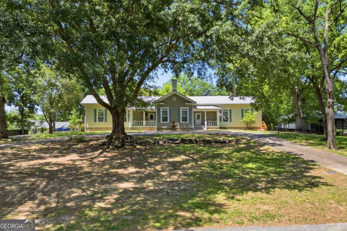 703 Forrest Avenue Property Photo 1